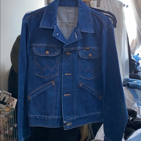 Urban Outfitters Jackets & Blazers - Urban outfitters vintage jeans jacket fits sz4